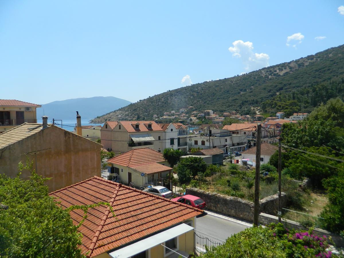 Logara'S Apartments Agia Efimia Exterior foto